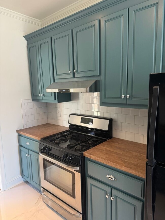 Building Photo - Charming Renovated 3BR/2BA | Cul-de-Sac | Move-In Ready