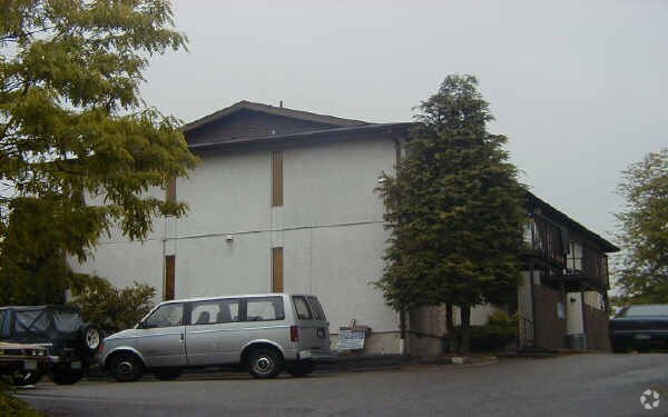 Primary Photo - 10704 17th Ave SW