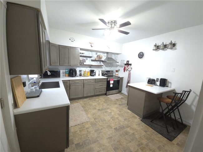 Building Photo - 30 Flanders St