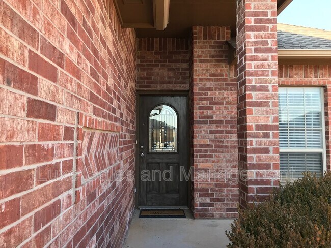 Building Photo - 509 SW 124th Pl