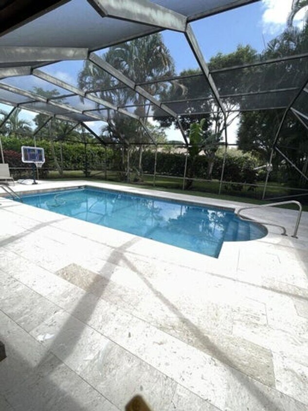 Foto principal - 2903 Banyan Blvd Cir NW