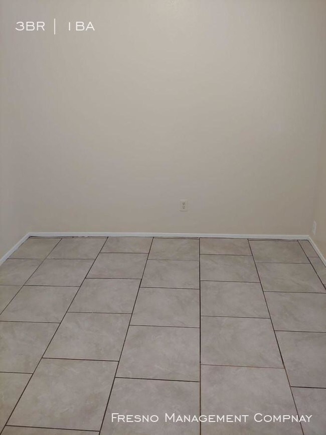 Foto del edificio - 3 bedroom in Fresno CA 93726