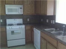 Building Photo - 10211 Azalea Village Dr