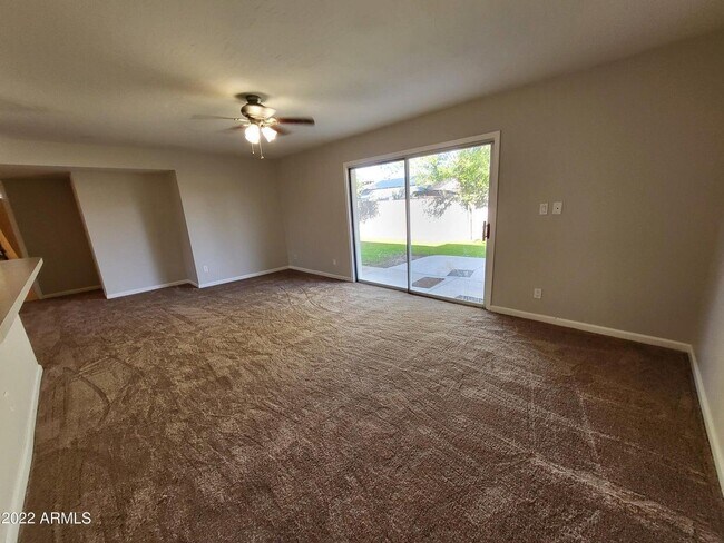 Foto del edificio - 3719 S Elm St