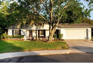 Building Photo - 2734 Fireside Ct