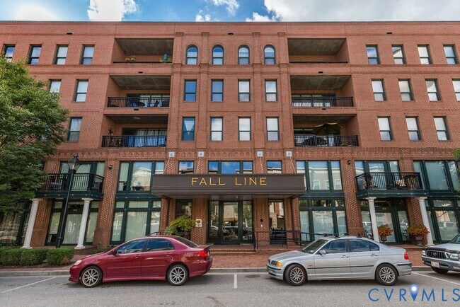 Foto del edificio - 4940 Old Main St