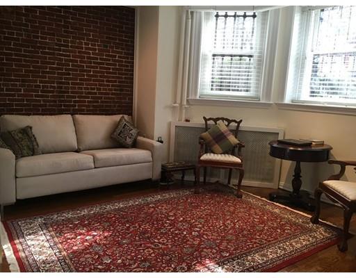 Foto del edificio - 324 Beacon St