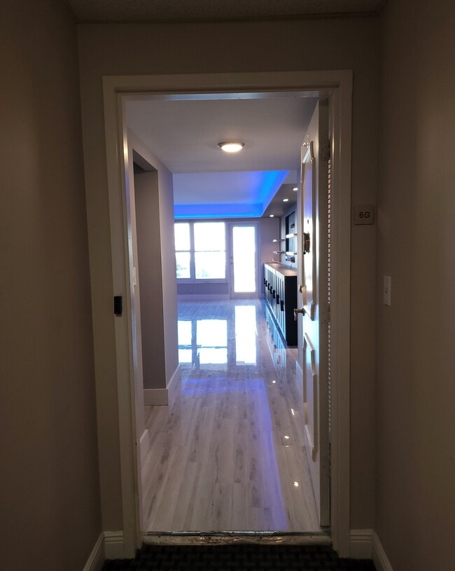 Entryway - 3000 E Sunrise Blvd