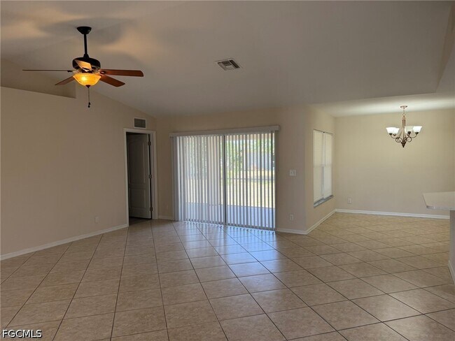 Foto del edificio - 3527 NE 19th Pl