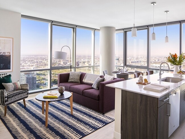 Building Photo - Sentral Michigan Avenue