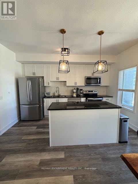 Building Photo - 115-115 Shoreview Pl