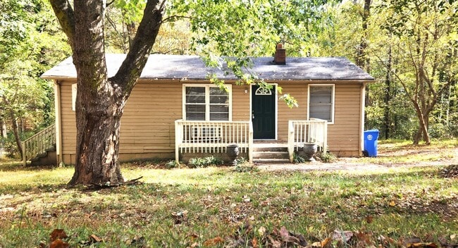Three Bedroom House in Town of Ranlo, NC - Three Bedroom House in Town of Ranlo, NC