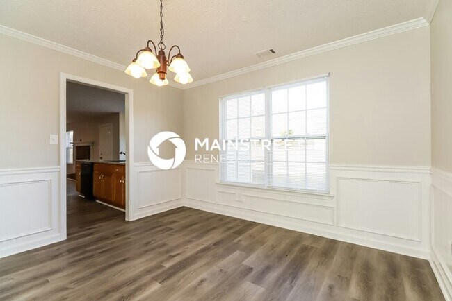Foto del edificio - 4 Bedroom Pet-Friendly Home in Ellenwood, ...