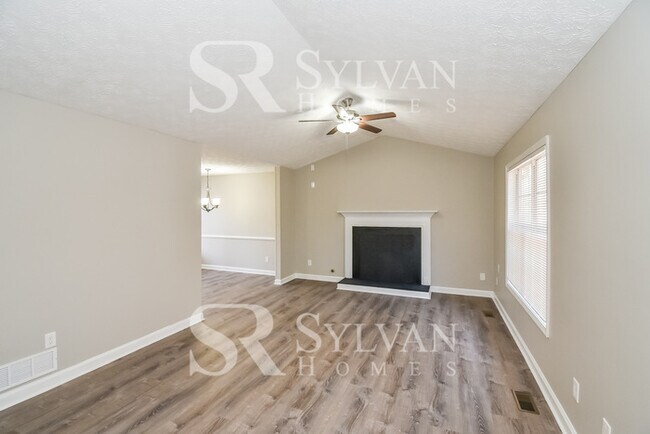 Building Photo - No extra charge for contentment and relaxa...
