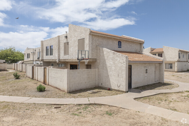 Foto del edificio - El Sereno Apartments