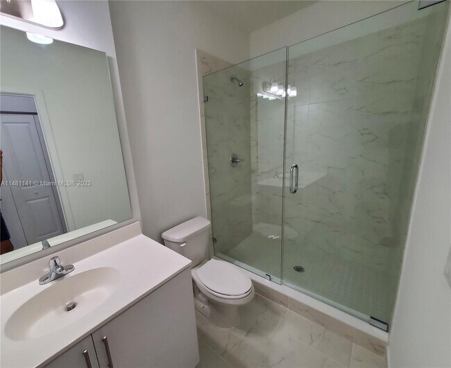 Foto del edificio - 15650 SW 136th St