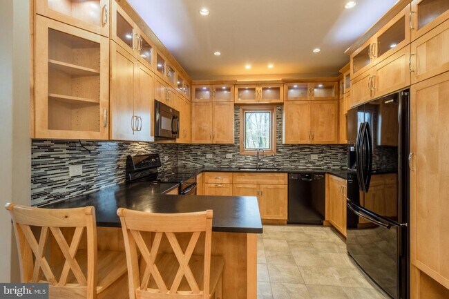 Building Photo - 38 Marsh Woods Ln
