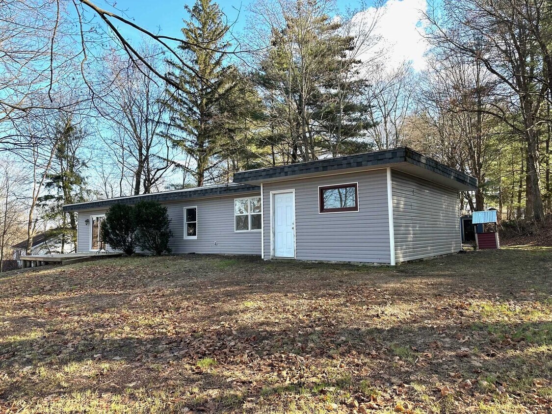 Primary Photo - 22 Whipple Way