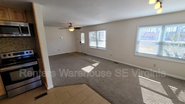 Building Photo - 4010 Garwood Ave