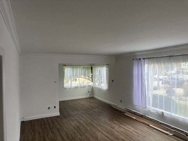 Foto del edificio - 8136 W 83rd St