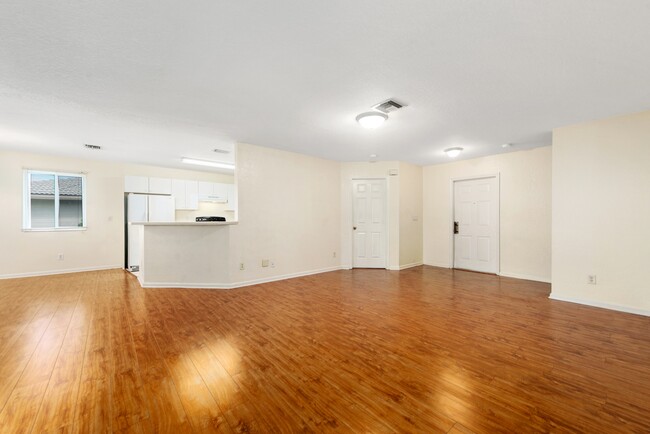 Building Photo - 8466 NW 40th St