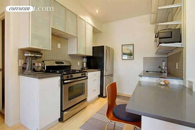 Foto del edificio - 936 Fulton St