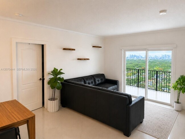 Foto del edificio - 1627 SW 37th Ave