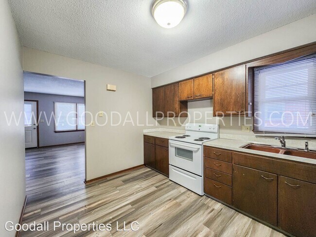 Building Photo - 2 br, 1 bath House - 1708 NW 2nd St