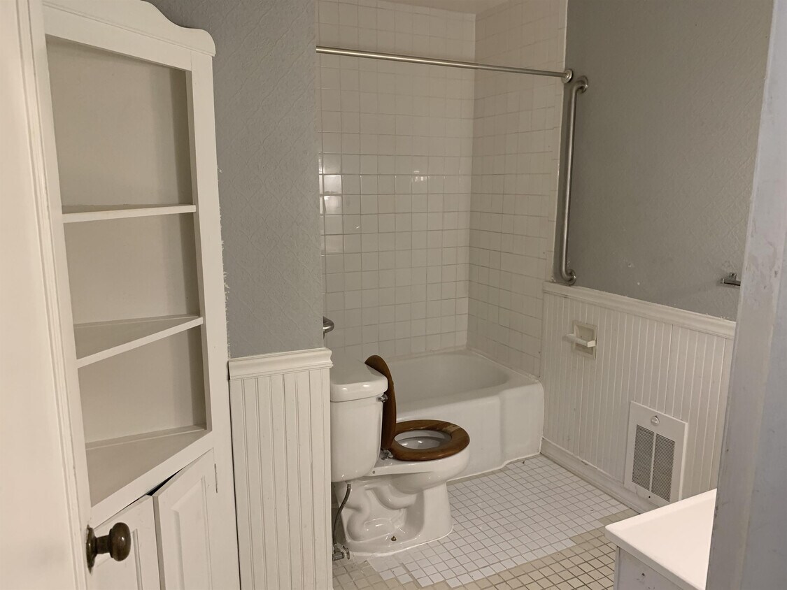Foto principal - 2024.5 Rucker Ave