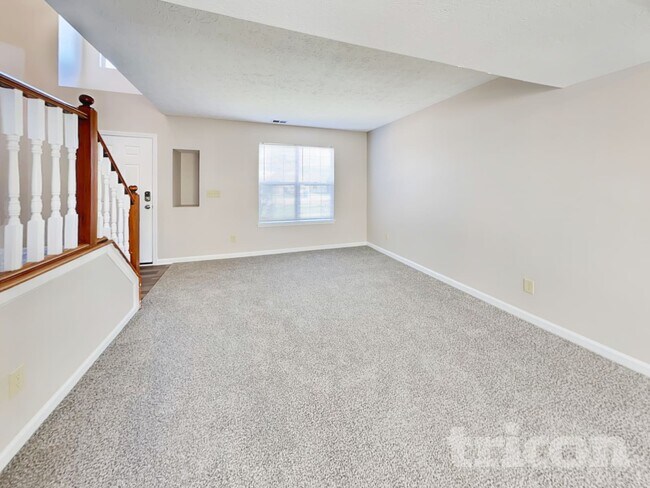 Building Photo - 1022 Pine Mountain Way