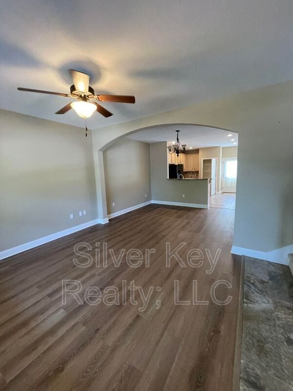 Building Photo - 415 Ashbury Cir