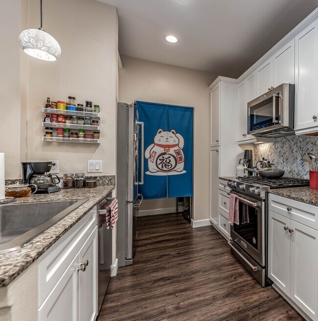 Building Photo - COMING SOON! Resort Style 2BR Condo with F...