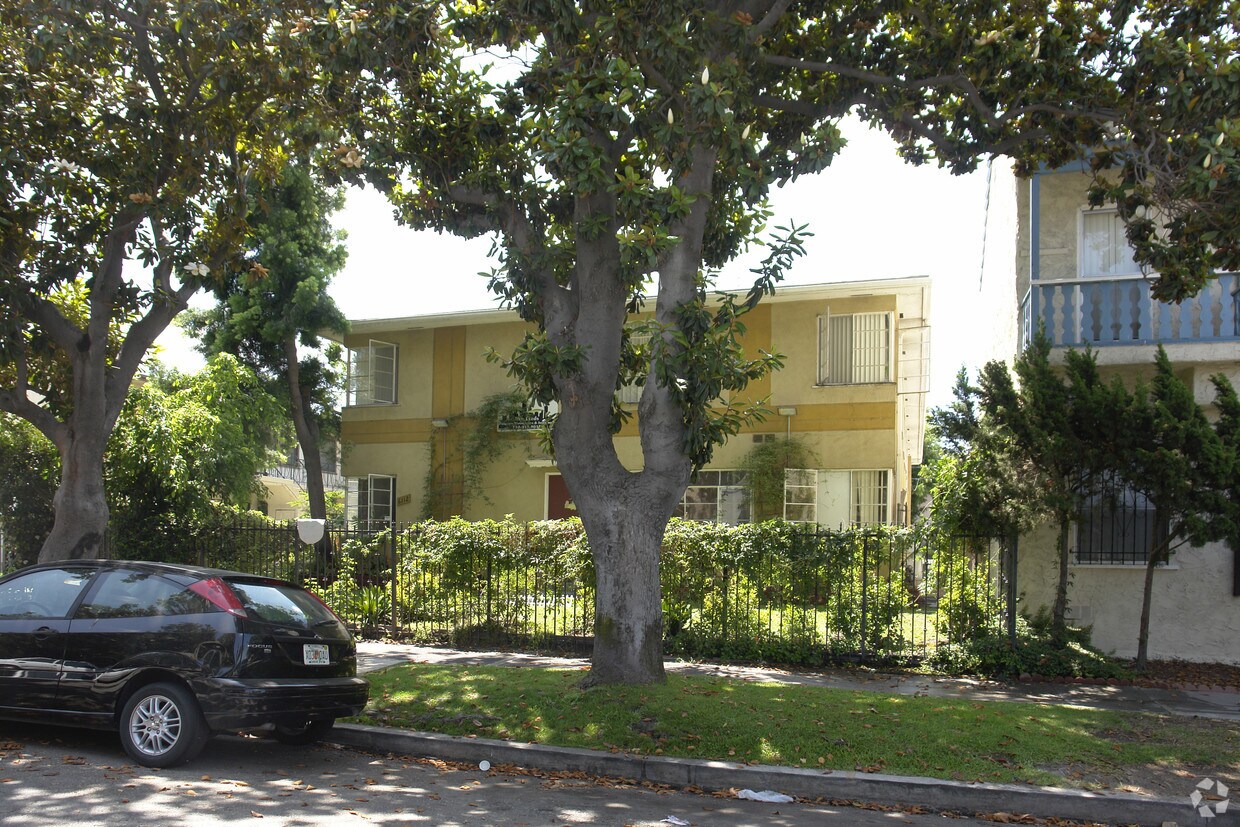 Primary Photo - 6112 Eleanor Ave