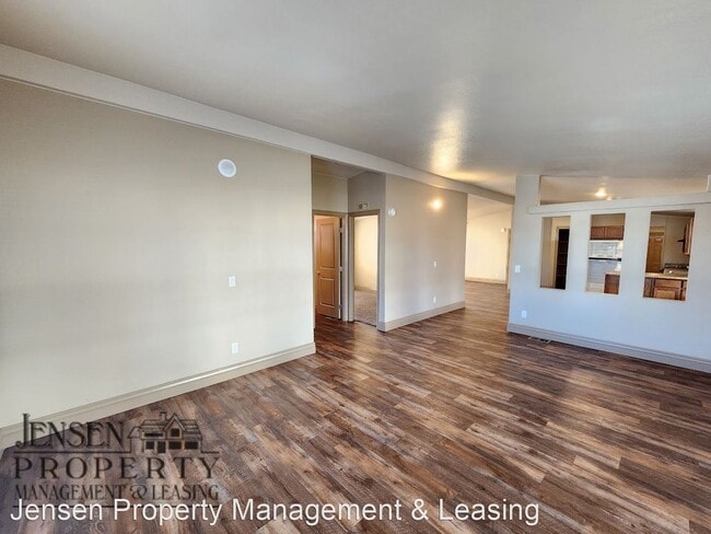 Foto del edificio - 3 br, 2 bath House - 113 North 2710 East