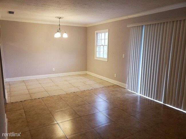 Building Photo - 13832 Orange Sunset Dr