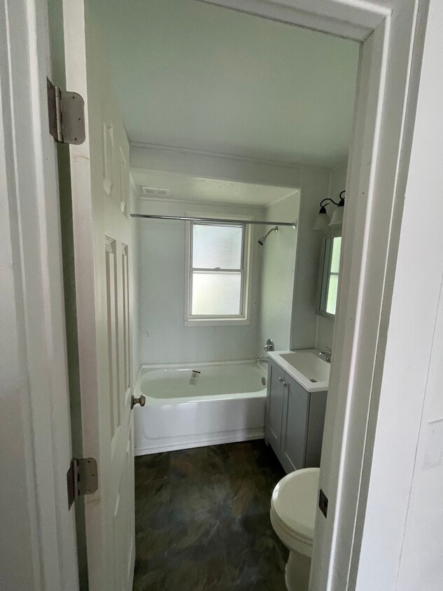 Foto principal - 3610 E 139th St