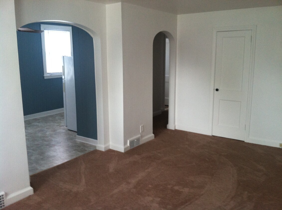 Foto principal - 1185 Dermond Rd