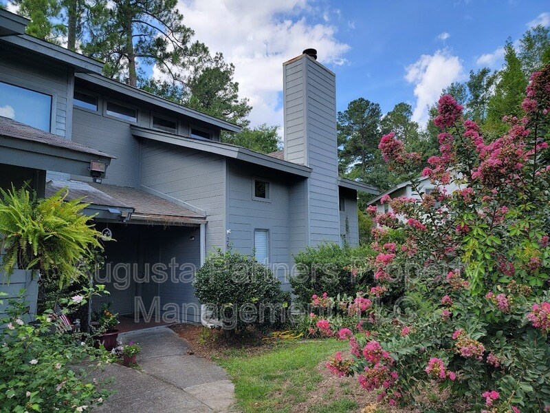 Primary Photo - 2612 Fox Ct