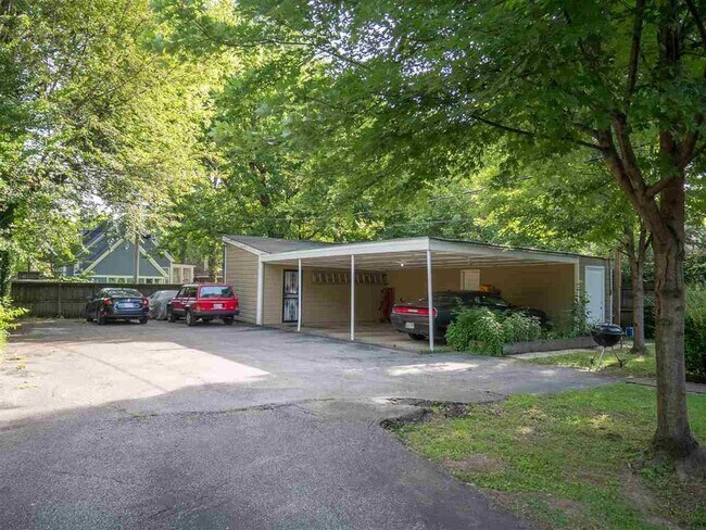 Photo - 1742 N Parkway Apartments