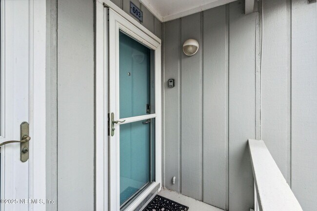 Foto del edificio - 603 Summer Pl