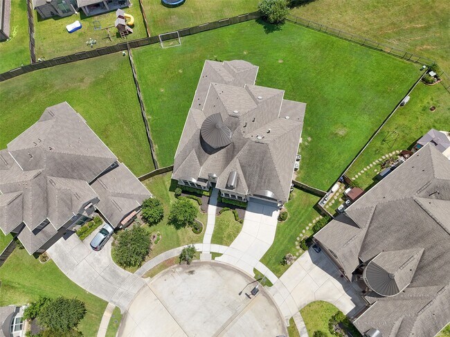 Foto del edificio - 19003 Kimber Creek Ln