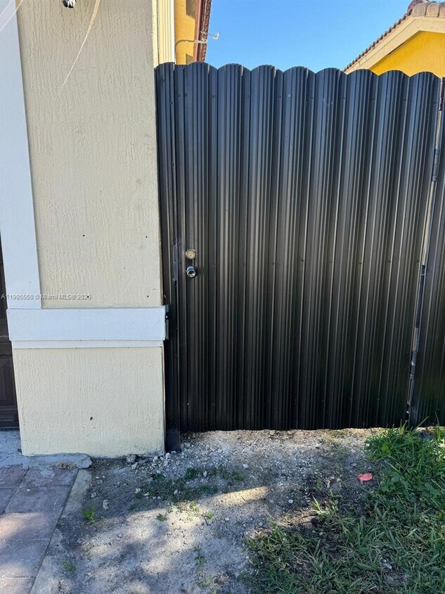 Foto principal - 29621 SW 165th Ct