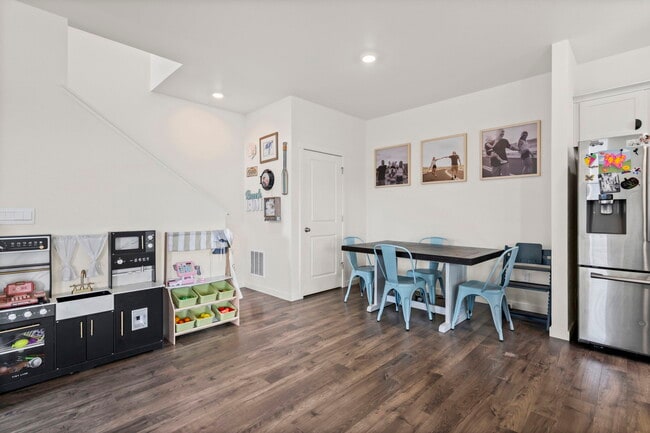 Foto del edificio - 482 3rd St