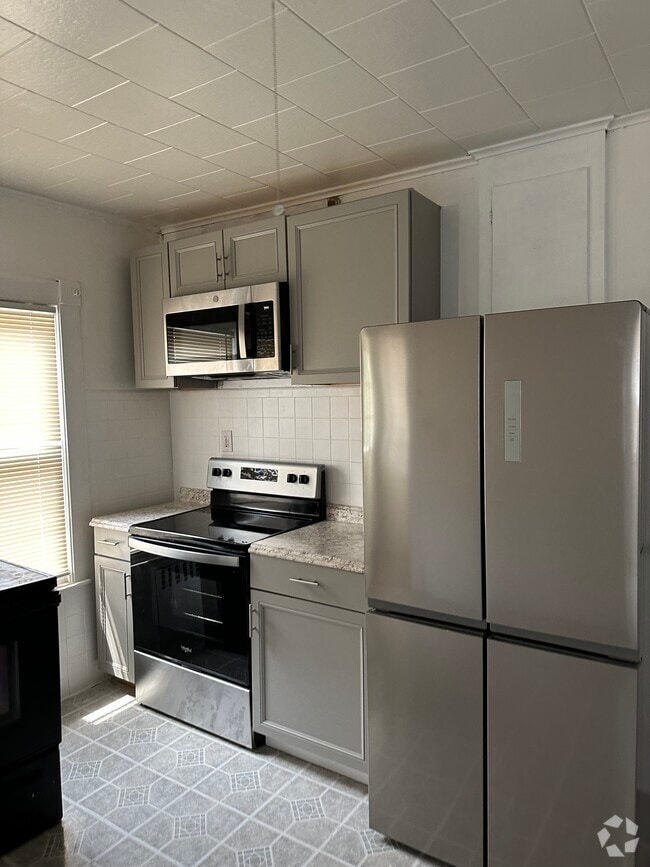 Building Photo - 35 Rittenhouse Ter