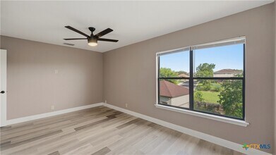 Building Photo - 7338 Raintree Forest