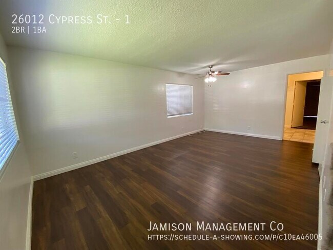 Foto del edificio - 26012 Cypress St