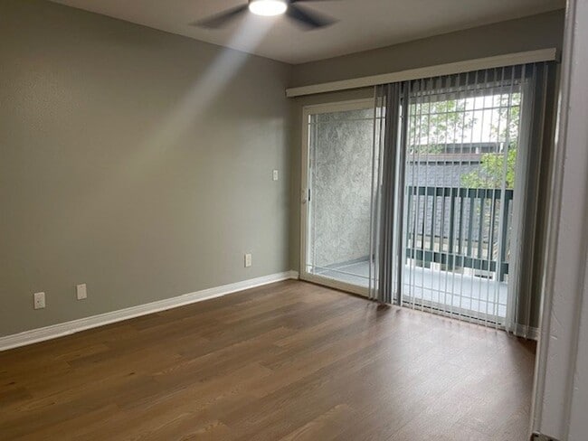 Interior Photo - Summer Crest Apartments