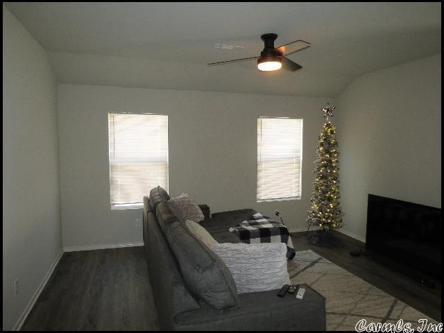 Foto del edificio - 3268 Sidell Estates Rd