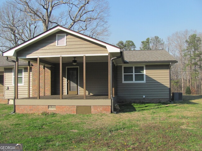 Building Photo - 3415 Macland Rd