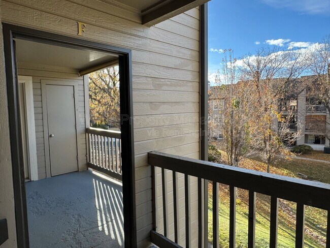 Foto del edificio - 9222 E Arbor Cir